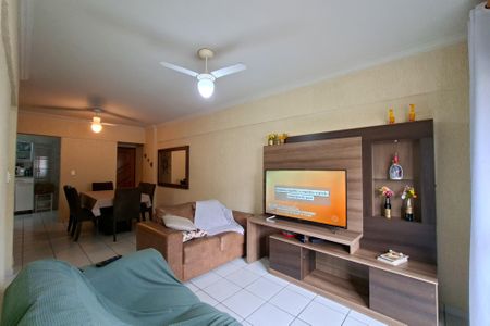 Sala de apartamento para alugar com 2 quartos, 77m² em Vila Tupi, Praia Grande