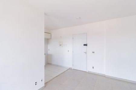 Sala de apartamento para alugar com 2 quartos, 60m² em Jardim das Belezas, Carapicuíba