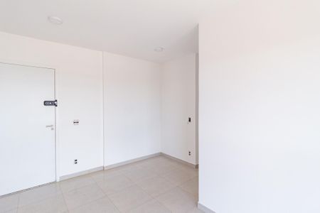 Sala de apartamento para alugar com 2 quartos, 60m² em Jardim das Belezas, Carapicuíba