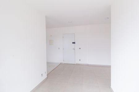 Sala de apartamento para alugar com 2 quartos, 60m² em Jardim das Belezas, Carapicuíba