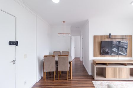 Sala de apartamento para alugar com 2 quartos, 60m² em Jardim das Belezas, Carapicuíba