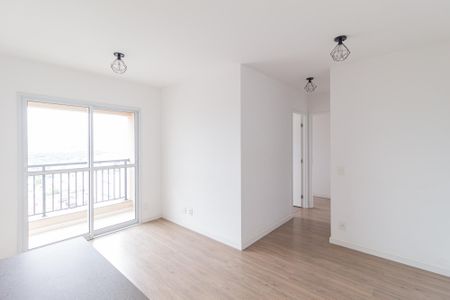 Sala de apartamento para alugar com 2 quartos, 60m² em Jardim das Belezas, Carapicuíba