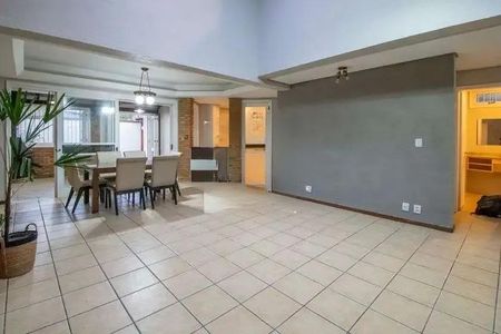 Sala de casa para alugar com 5 quartos, 350m² em Centro, Canoas