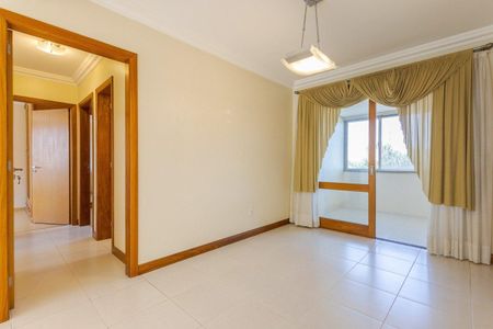 Sala de apartamento para alugar com 3 quartos, 118m² em Jardim Itu, Porto Alegre