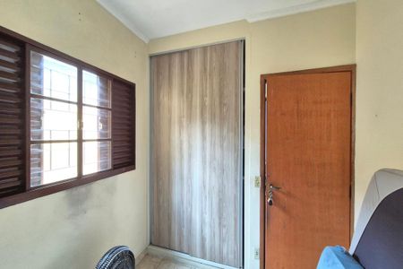 Quarto 2 de casa à venda com 3 quartos, 264m² em Jardim Samambaia, Campinas