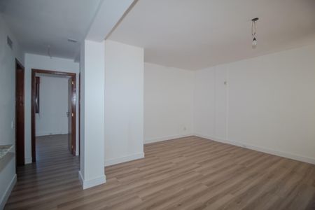 Sala de apartamento para alugar com 2 quartos, 75m² em Medianeira, Porto Alegre