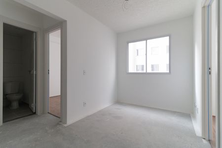 Sala de apartamento para alugar com 2 quartos, 35m² em Parque Bristol, São Paulo
