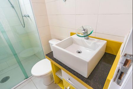 Banheiro Social de apartamento para alugar com 3 quartos, 159m² em Vila Alzira, Santo André