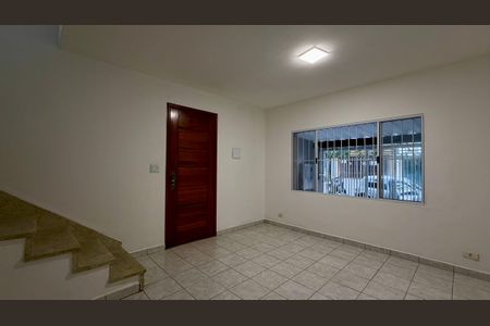 Casa para alugar com 2 quartos, 170m² em Jardim Arpoador, São Paulo