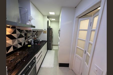 Cozinha de apartamento à venda com 3 quartos, 120m² em Santa Teresinha, São Paulo
