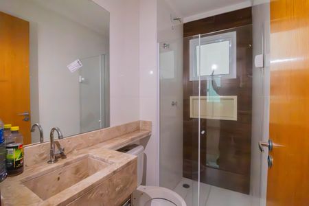 Banheiro de casa de condomínio à venda com 2 quartos, 42m² em Jardim São Paulo, São Paulo