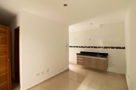 Sala e Cozinha de casa de condomínio à venda com 2 quartos, 46m² em Jardim São Paulo, São Paulo