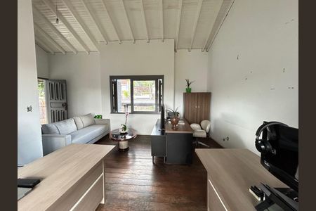 Casa à venda com 4 quartos, 354m² em Guarani, Novo Hamburgo