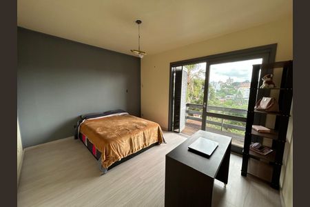 Casa à venda com 4 quartos, 354m² em Guarani, Novo Hamburgo