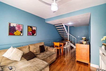 Sala de casa de condomínio à venda com 2 quartos, 85m² em Jardim Sarah, São Paulo