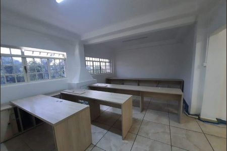Casa para alugar com 10 quartos, 500m² em Jardim Chapadão, Campinas