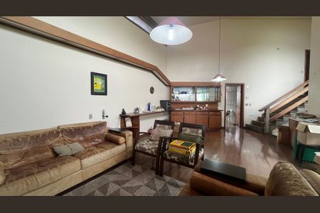 Casa à venda com 5 quartos, 345m² em Vila Nova, Campinas