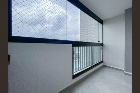 Sacada de apartamento para alugar com 2 quartos, 53m² em Centro, Osasco