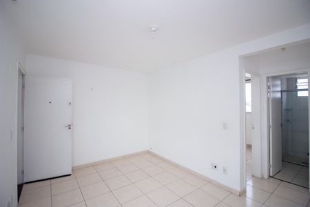 Sala de apartamento para alugar com 2 quartos, 46m² em Alvorada, Contagem