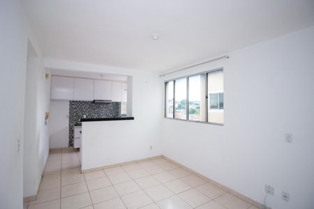 Sala de apartamento para alugar com 2 quartos, 46m² em Alvorada, Contagem
