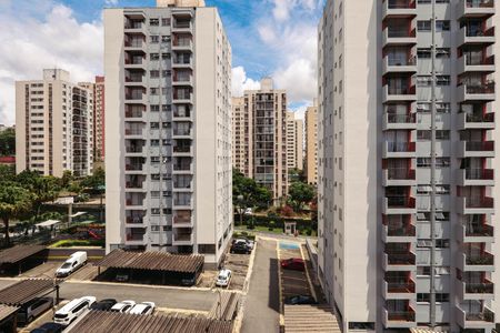 Varanda de apartamento à venda com 3 quartos, 62m² em Parque Bristol, São Paulo