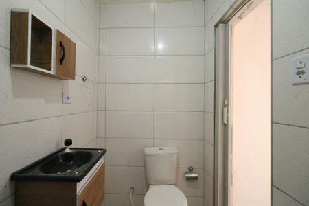 Banheiro de casa para alugar com 1 quarto, 30m² em Eldorado, Diadema