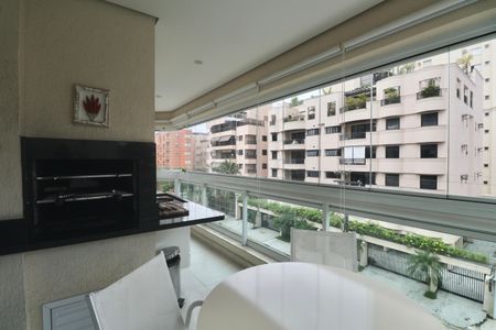Varanda de apartamento para alugar com 4 quartos, 118m² em Jardim Virginia, Guarujá