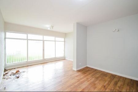 Sala de casa para alugar com 3 quartos, 248m² em Jardim Maia, Guarulhos
