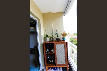 varanda de apartamento para alugar com 2 quartos, 60m² em Jardim Caner, Taboão da Serra