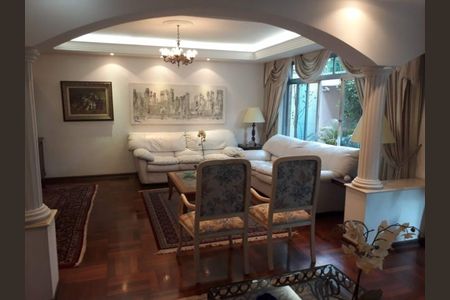 Casa para alugar com 5 quartos, 480m² em Campo Belo, São Paulo