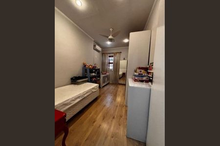 Casa à venda com 3 quartos, 182m² em Vila Deodoro, São Paulo