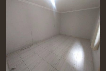 Quarto de casa à venda com 3 quartos, 180m² em Fazenda da Juta, São Paulo