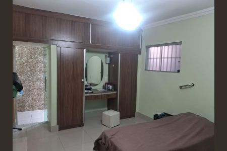 Casa à venda com 4 quartos, 235m² em Atila de Paiva (barreiro, Belo Horizonte
