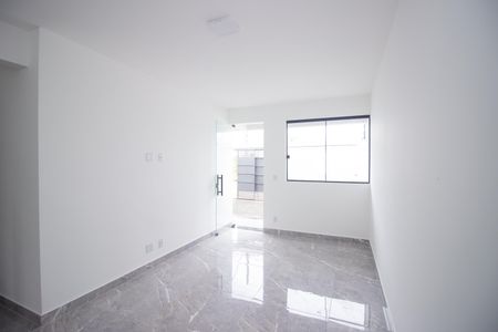 Sala de casa à venda com 3 quartos, 125m² em Tres Barras, Contagem
