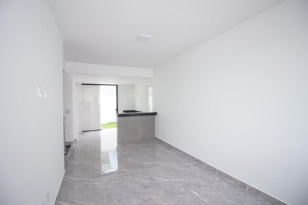 Sala de casa à venda com 3 quartos, 125m² em Tres Barras, Contagem