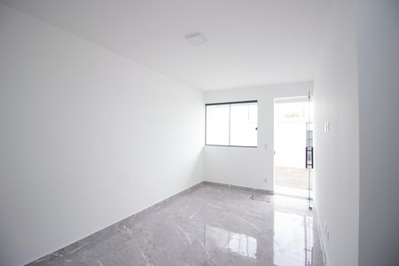 Sala de casa à venda com 3 quartos, 125m² em Tres Barras, Contagem