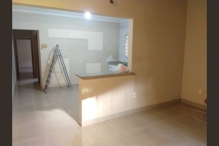 Sala de casa para alugar com 2 quartos, 72m² em Jardim das Palmeiras, Sumaré