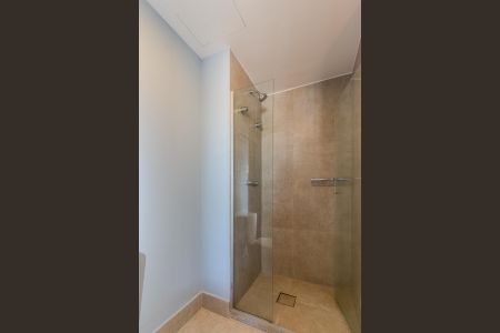 Banheiro de kitnet/studio para alugar com 1 quarto, 30m² em Farroupilha, Porto Alegre