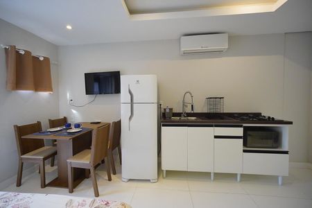 Cozinha de kitnet/studio para alugar com 1 quarto, 30m² em Santo Antonio de Lisboa, Florianópolis