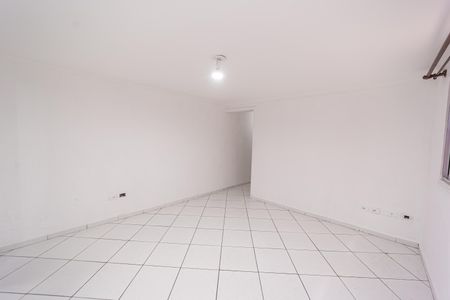 Sala de casa para alugar com 2 quartos, 120m² em Vila Talarico, São Paulo