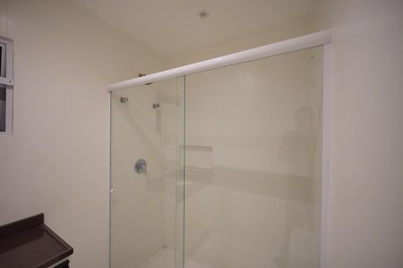 Banheiro de apartamento para alugar com 2 quartos, 60m² em Santo Antonio de Lisboa, Florianópolis