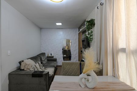 Sala de apartamento para alugar com 2 quartos, 41m² em Botujuru, Mogi das Cruzes