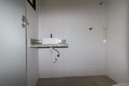 Banheiro de apartamento para alugar com 1 quarto, 42m² em Vila Aricanduva, São Paulo