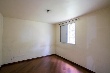 Quarto 2 de apartamento para alugar com 2 quartos, 55m² em Jardim Alvorada, Santo André