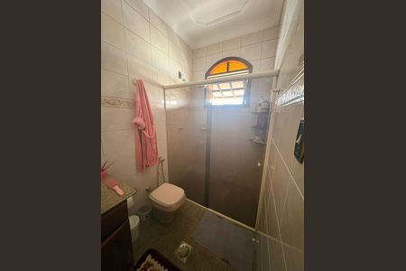 Casa à venda com 4 quartos, 260m² em Camargos, Belo Horizonte