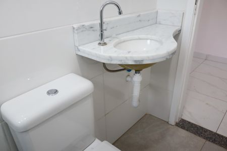 Banheiro de apartamento para alugar com 1 quarto, 30m² em Km 18, Osasco