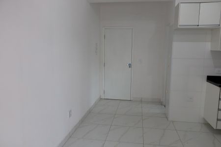 sala de apartamento para alugar com 1 quarto, 30m² em Km 18, Osasco