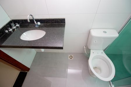 Banheiro da Suíte de casa para alugar com 5 quartos, 230m² em Niterói, Betim