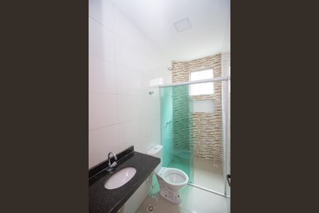 Banheiro da Suíte de casa para alugar com 3 quartos, 115m² em Niterói, Betim