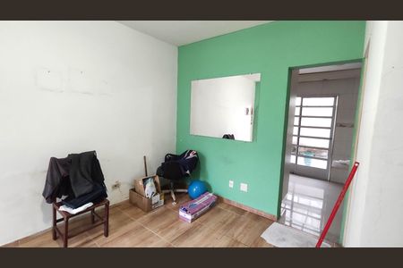 Sala de casa de condomínio para alugar com 2 quartos, 60m² em Jardim Dayse, Ferraz de Vasconcelos